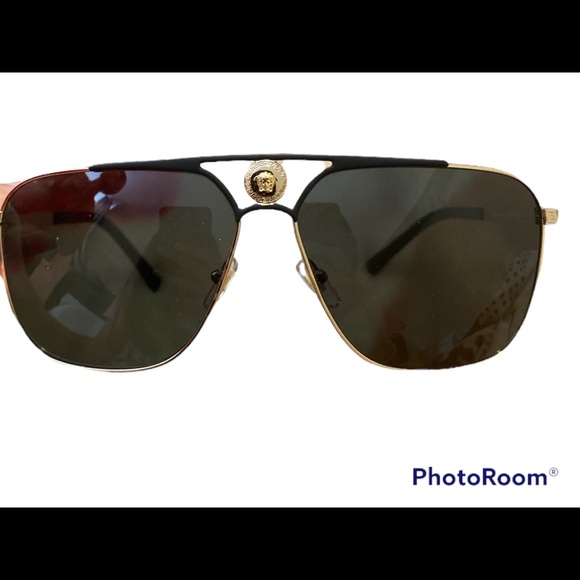 Brand New Versace sunglasses, Dark brown, 0VE2237 - Picture 6 of 7